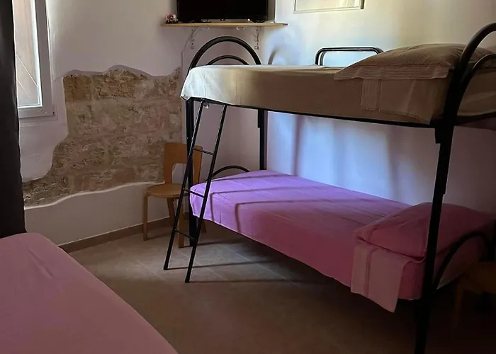 Angolo Magico Oda ve Kahvaltı 3*