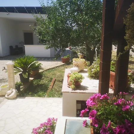 فندق مبيت وإفطار Angolo Magico بارابيتا